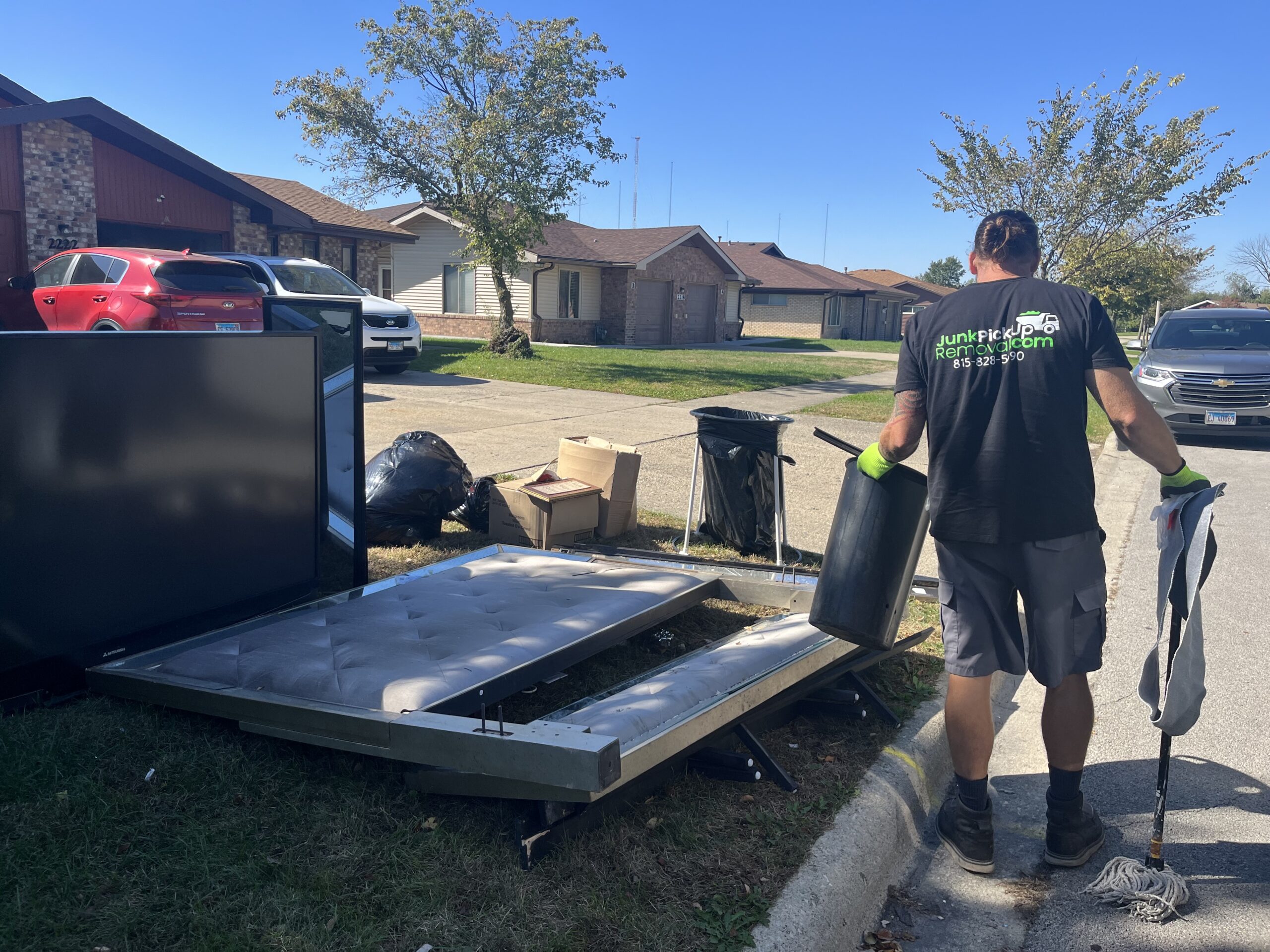 Easy and affordable junk removal services in Lockport illinois
