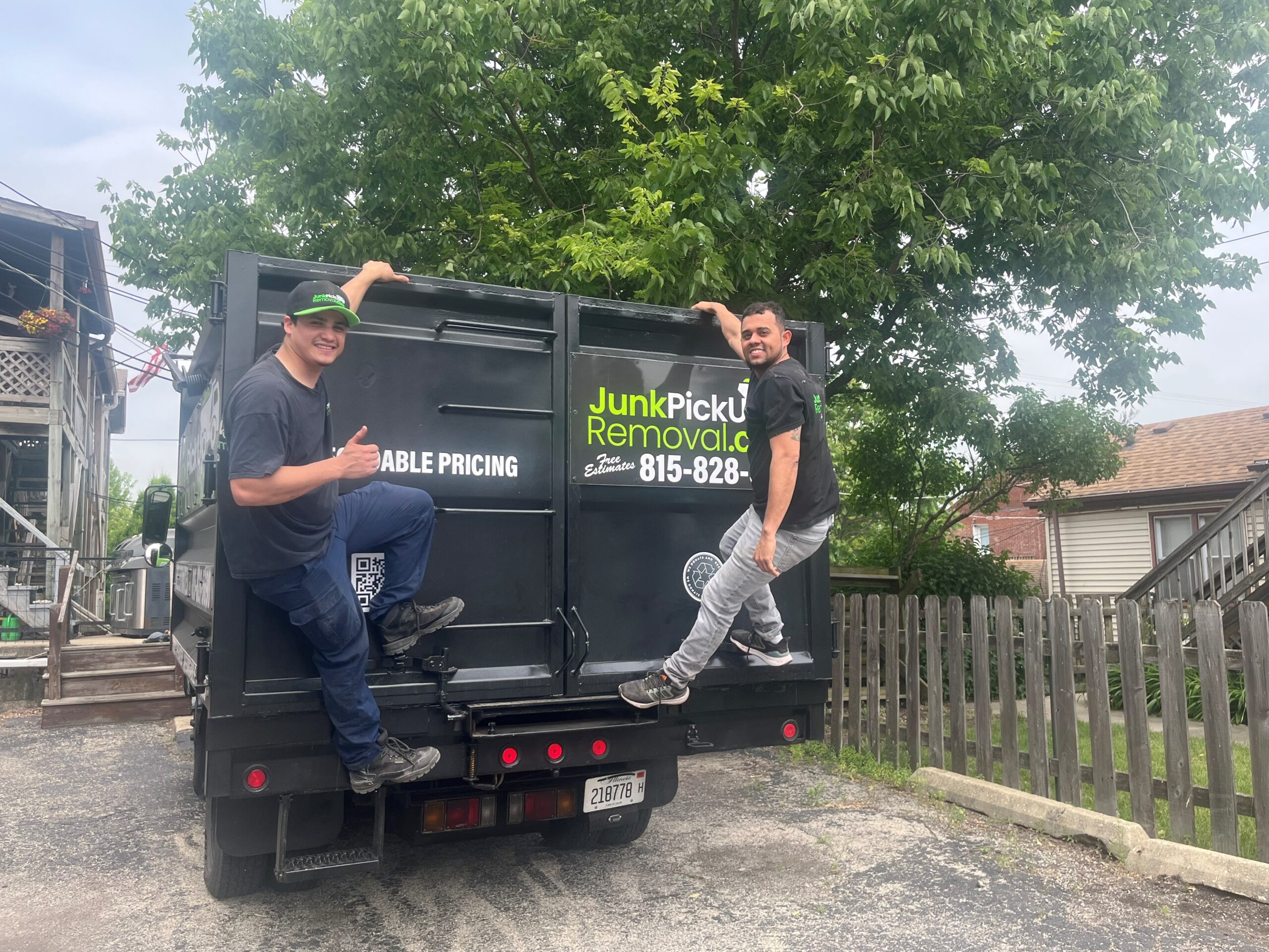 Family owned junk removal service in Lockport, IL we serve all the surrounding Chicagoland Suburbs with all of your Junk Removal Needs, Full House Cleanouts and Office Cleanouts